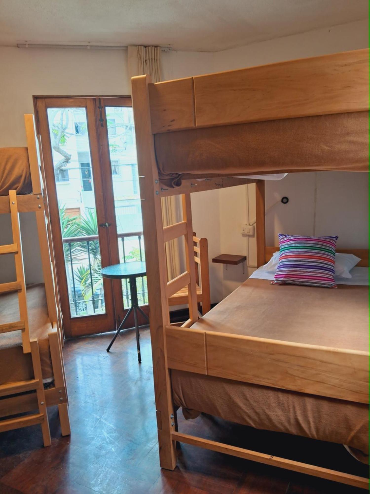 Temazcal Hostel Лима Экстерьер фото