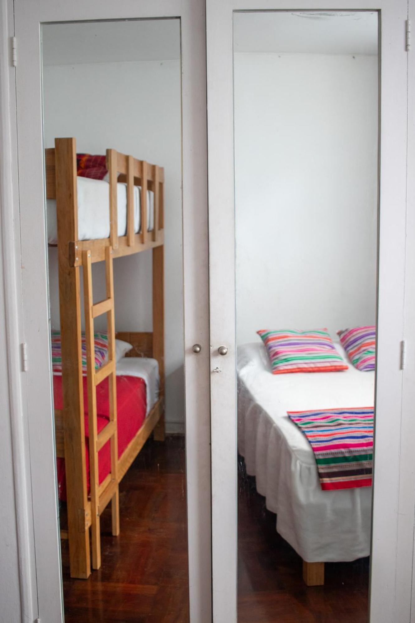 Temazcal Hostel Лима Экстерьер фото