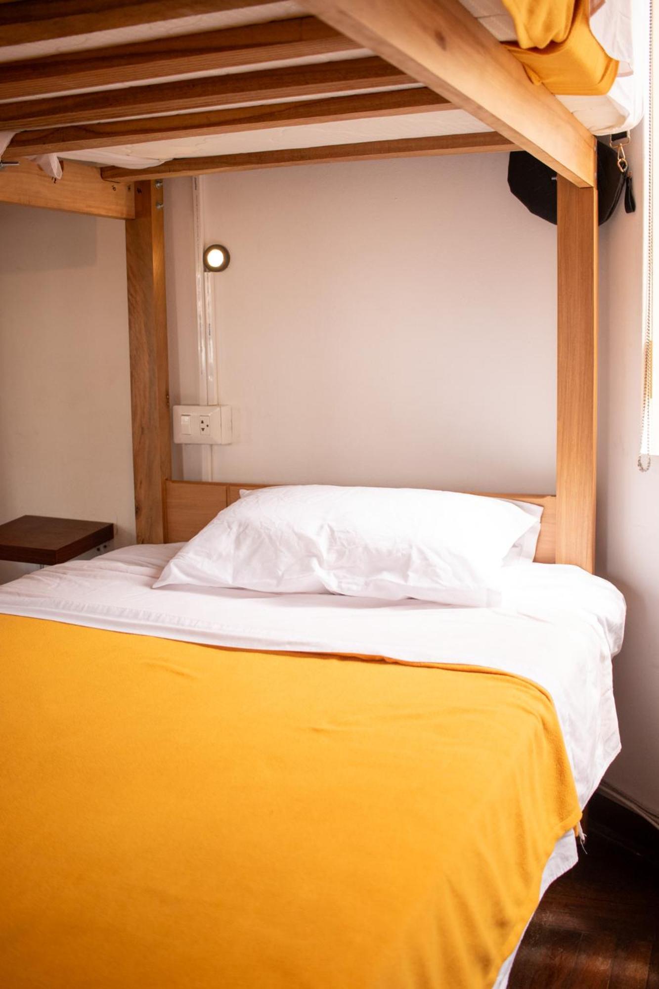 Temazcal Hostel Лима Экстерьер фото